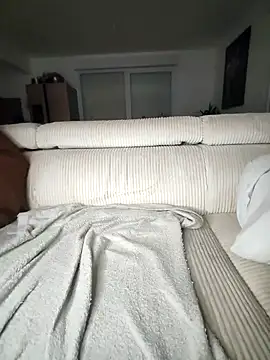 Snapshot of Xladycharme chatting on 12-16-24, 03:40 Xladycharme online show from 12-16-24, 03:40