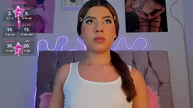 Ashley piinkk  online show from 09-24-25, 12:41