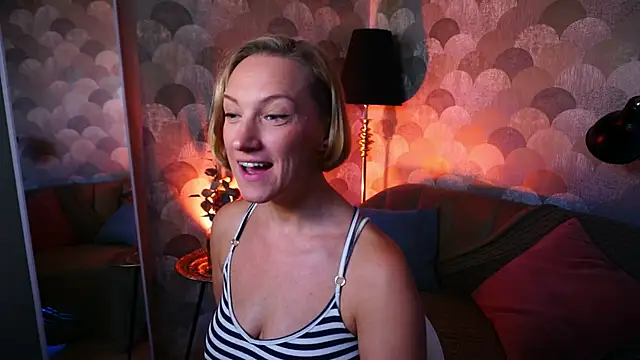 Snapshot of UmaTruewoman chatting on 05-26-26, 05:36 UmaTruewoman online show from 05-26-26, 05:36
