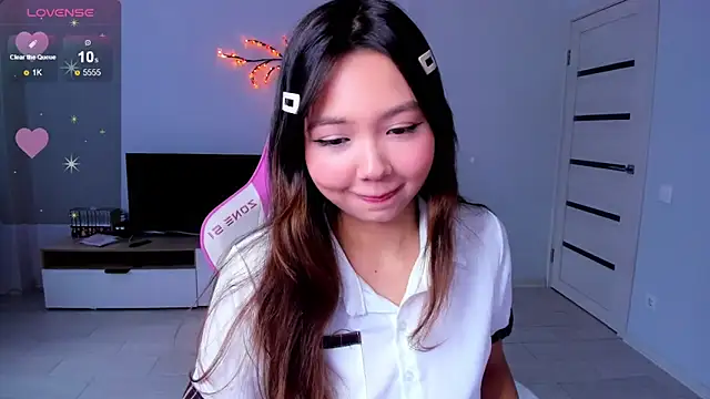 Snapshot of Fluffy_Rose chatting on 10-08-25, 01:58 Fluffy Rose online show from 10-08-25, 01:58