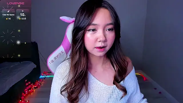 Snapshot of Fluffy_Rose chatting on 11-07-25, 02:39 Fluffy Rose online show from 11-07-25, 02:39