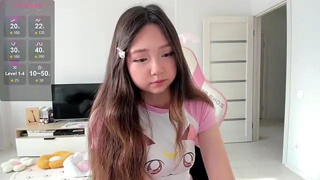 Snapshot of Fluffy_Rose chatting on 06-16-26, 01:08 Fluffy Rose online show from 06-16-26, 01:08