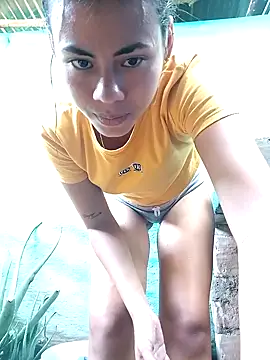 Snapshot of skinny_sexy04 chatting on 01-16-25, 06:27 skinny sexy04 online show from 01-16-25, 06:27