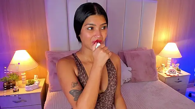 Snapshot of CaseyPiierce chatting on 09-27-25, 07:41 CaseyPiierce online show from 09-27-25, 07:41