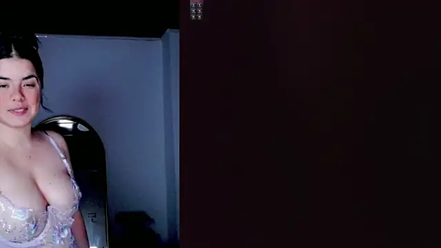 Tamaraa wet online show from 07-04-26, 03:45