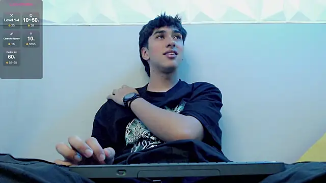 Snapshot of Jake_tripp chatting on 10-05-25, 04:11 Jake tripp online show from 10-05-25, 04:11