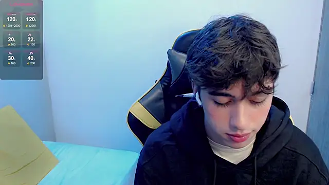 Snapshot of Jake_tripp chatting on 10-07-25, 03:58 Jake tripp online show from 10-07-25, 03:58