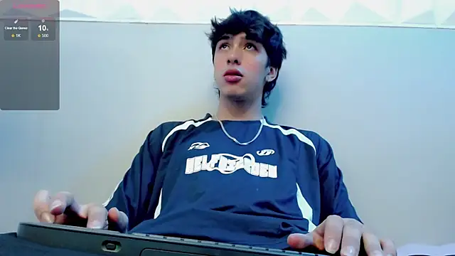 Snapshot of Jake_tripp chatting on 10-30-25, 03:52 Jake tripp online show from 10-30-25, 03:52