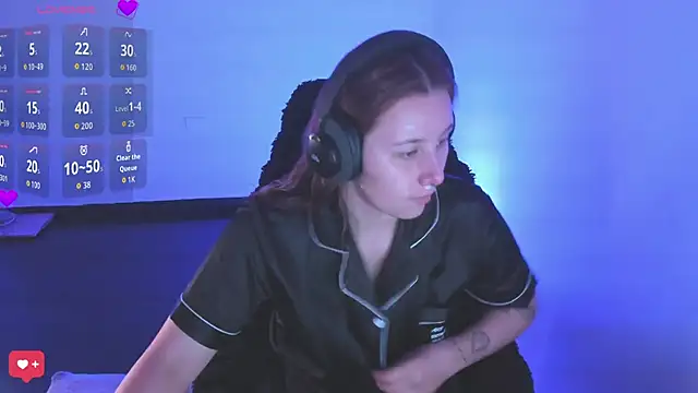 Snapshot of bonnie_moon_ chatting on 03-20-26, 07:08 bonnie moon online show from 03-20-26, 07:08