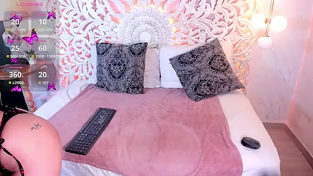 Snapshot of Paiige_peach chatting on 03-13-26, 06:03 Paiige peach online show from 03-13-26, 06:03