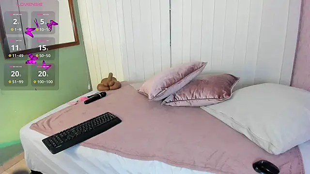 Snapshot of Paiige_peach chatting on 03-28-26, 12:49 Paiige peach online show from 03-28-26, 12:49