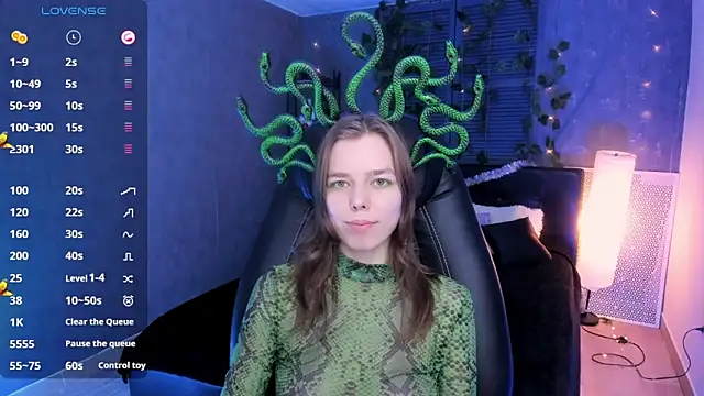 Tina Tayllor online show from 12-27-24, 02:04