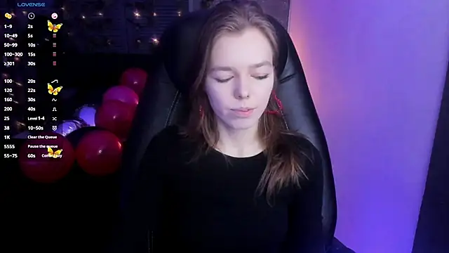 Tina Tayllor online show from 02-12-25, 04:11