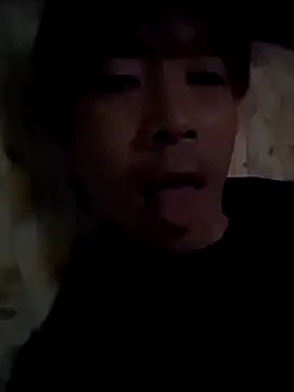 Snapshot of Osikokusama chatting on 10-19-25, 11:22 Osikokusama online show from 10-19-25, 11:22