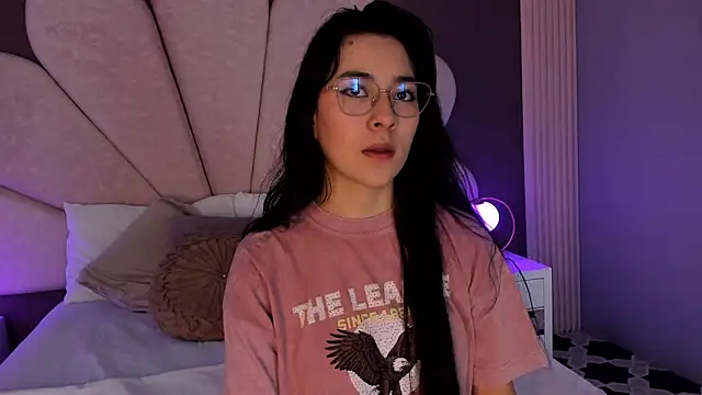 Snapshot of Susa1userma_ chatting on 04-17-26, 11:57 Susa1userma online show from 04-17-26, 11:57