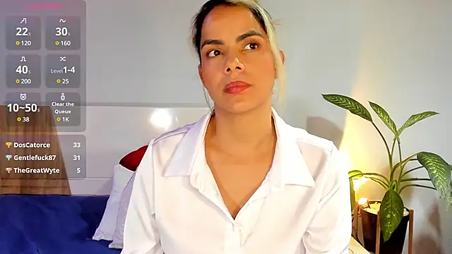ClaraMariaMon online show from 12-24-24, 07:22