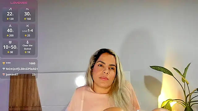 ClaraMariaMon online show from 12-26-24, 10:09