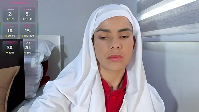 ClaraMariaMon online show from 10-20-25, 05:35