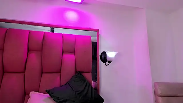 Snapshot of jennifer_ts chatting on 01-28-25, 11:50 jennifer ts online show from 01-28-25, 11:50