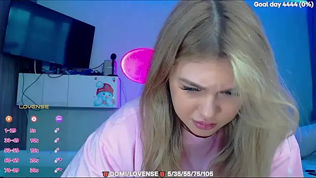 SuchCute online show from 02-08-26, 03:21