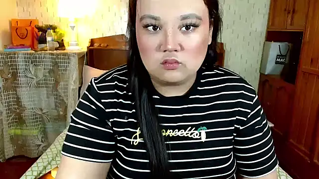 Snapshot of GiannaLopezSmith chatting on 01-11-25, 11:45 GiannaLopezSmith online show from 01-11-25, 11:45