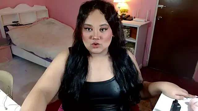 Snapshot of GiannaLopezSmith chatting on 09-22-25, 06:32 GiannaLopezSmith online show from 09-22-25, 06:32