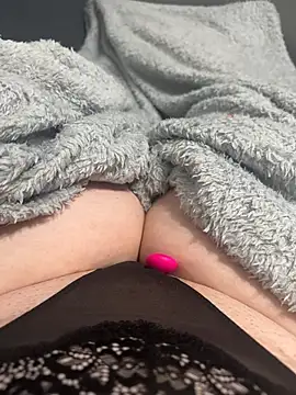 honeyyy24 online show from 02-06-25, 03:09