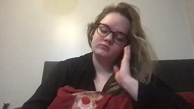 honeyyy24 online show from 12-04-25, 03:43