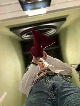 Milkyy wway online show from 01-17-25, 10:55