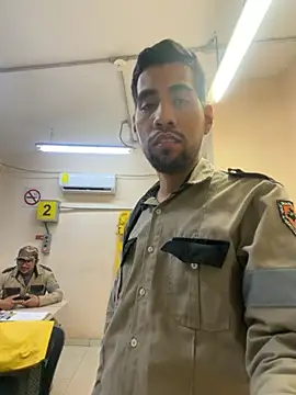 Snapshot of EnriquePersian197 chatting on 11-19-25, 12:16 EnriquePersian197 online show from 11-19-25, 12:16