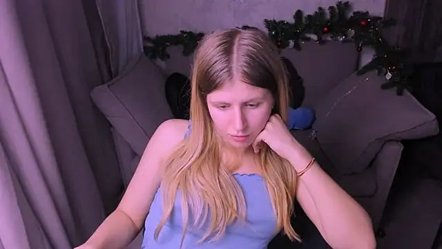 kirraa  online show from 12-16-24, 01:31