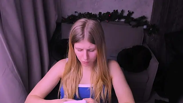 kirraa  online show from 12-19-24, 01:18