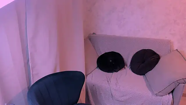 kirraa  online show from 03-13-25, 07:39