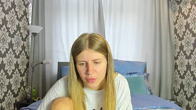 kirraa  online show from 09-16-25, 09:54