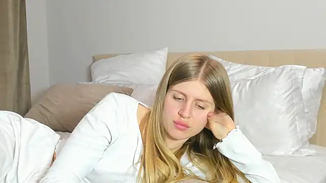 kirraa  online show from 02-02-26, 07:56