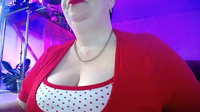  Sweet Woman online show from 03-10-26, 05:34