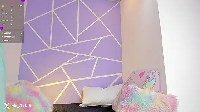 Evie Clark online show from 12-09-24, 06:57