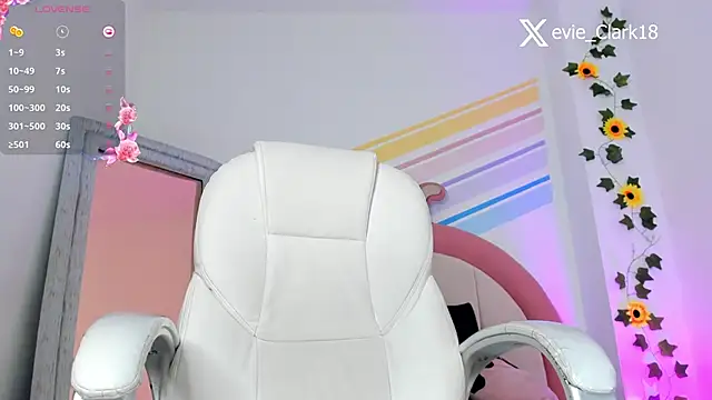 Evie Clark online show from 03-14-25, 11:00