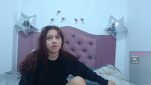 crystalhoneyy1 online show from 12-20-24, 11:32