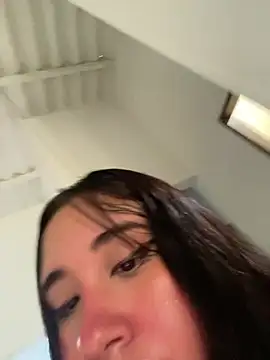 Snapshot of melyescobar chatting on 12-26-24, 12:05 melyescobar online show from 12-26-24, 12:05
