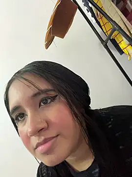 Snapshot of melyescobar chatting on 01-05-25, 12:10 melyescobar online show from 01-05-25, 12:10