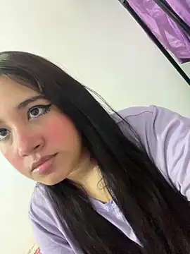Snapshot of melyescobar chatting on 01-18-25, 12:04 melyescobar online show from 01-18-25, 12:04