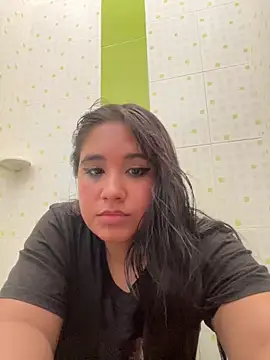 Snapshot of melyescobar chatting on 01-19-25, 03:10 melyescobar online show from 01-19-25, 03:10