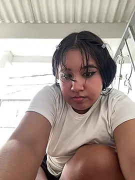 Snapshot of melyescobar chatting on 01-31-25, 03:11 melyescobar online show from 01-31-25, 03:11