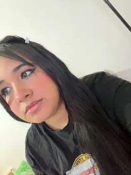 Snapshot of melyescobar chatting on 02-01-25, 12:05 melyescobar online show from 02-01-25, 12:05