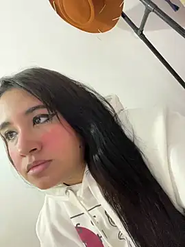 Snapshot of melyescobar chatting on 02-03-25, 12:03 melyescobar online show from 02-03-25, 12:03