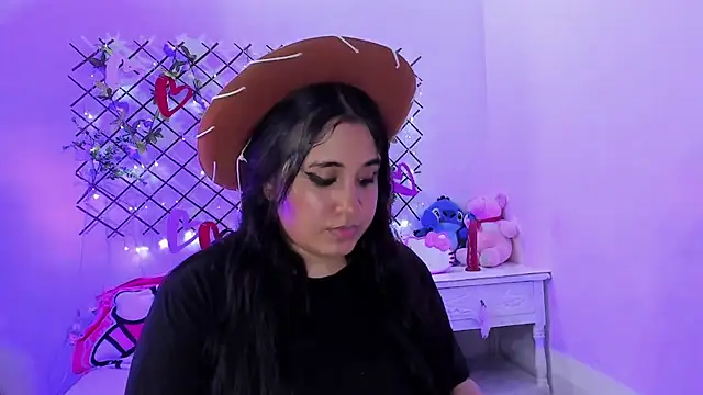 Snapshot of melyescobar chatting on 03-02-25, 03:02 melyescobar online show from 03-02-25, 03:02