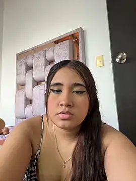 Snapshot of melyescobar chatting on 09-20-25, 10:00 melyescobar online show from 09-20-25, 10:00