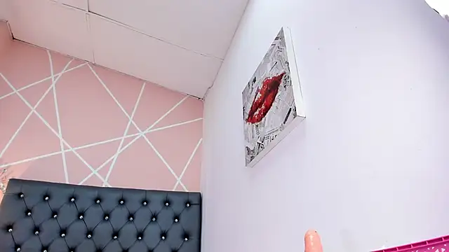 Miia Diiaz online show from 02-07-25, 07:06