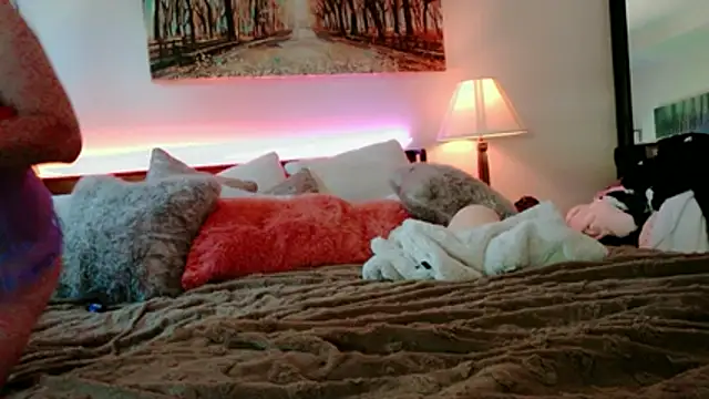 NinasNylonz online show from 05-08-26, 06:35